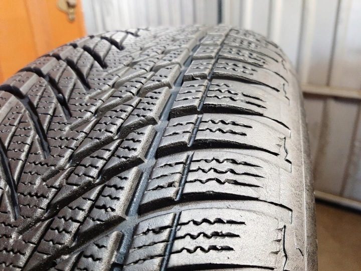 Шина зимняя Goodyear UltraGrip Performance 3 225/55R17 97 H сцепление на снегу (3PMSF), защита диска, фото 4