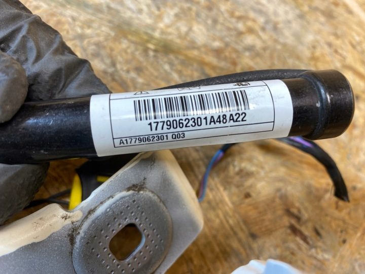 ПЕТЛЯ КАПОТА ЛЕВАЯ ПИРОТЕХНИЧЕСКАЯ ПИРОПАТРОН MERCEDES A КЛАСС W177 A1778801100, фото 10