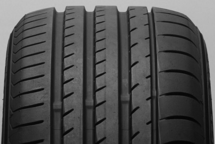 Шина летняя Yokohama Advan Sport V105 225/45R17 94 Y защита диска, усилитель (XL), фото 9