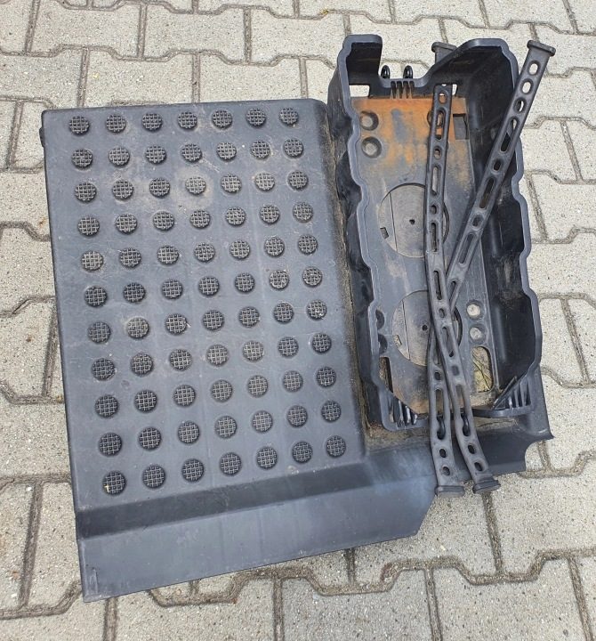 Крышка блока Akumulatara Renault Gama T Range, фото 1