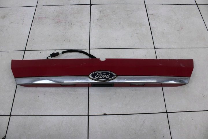 FORD FIESTA MK7 08 г.- НАКЛАДКА КРЫШКИ БАГАЖНИКА ЗАДНЯЯ K9, фото 1