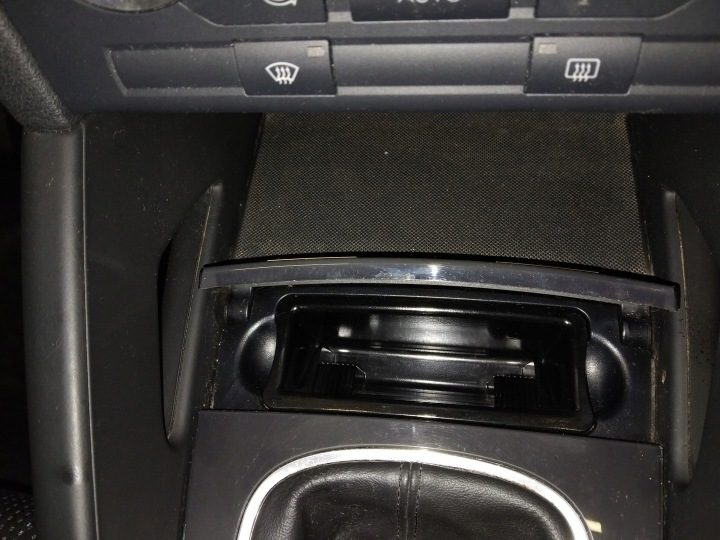 ПЕПЕЛЬНИЦА В СБОРЕ AUDI A3 8P 2004-2012, фото 2