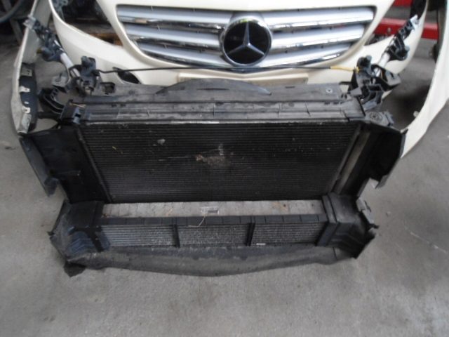 MERCEDES W246 W176 РАДИАТОРЫ ВОДА КОНДИЦИОНЕР КОМПЛ., фото 1