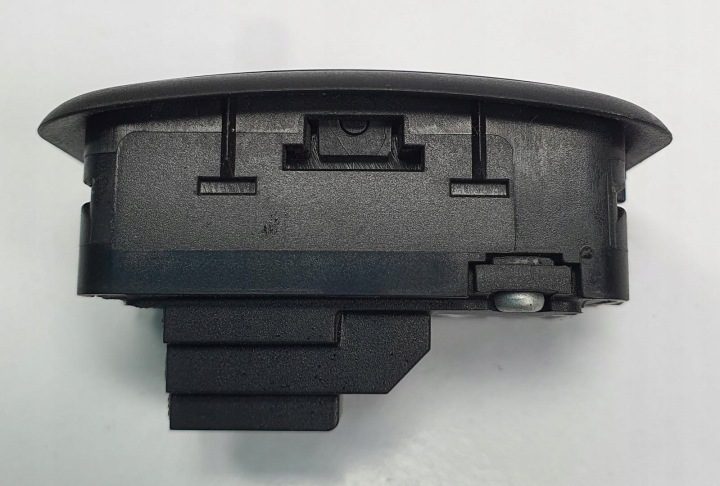 КНОПКА ОТКРЫВАНИЯ КРЫШКИ MERCEDES W204 A2048707051, фото 2