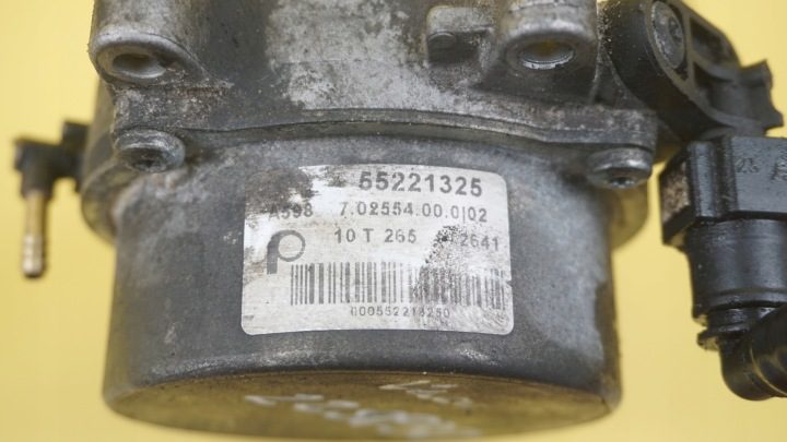 GIULIETTA 2.0 JTDM 12 г. 170 л.с. 940A4000 вакуумный насос 55221325, фото 4