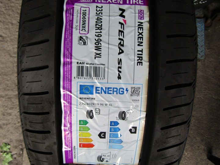 Шина летняя Nexen N'Fera SU4 235/40R19 96 Вт защита диска, фото 2