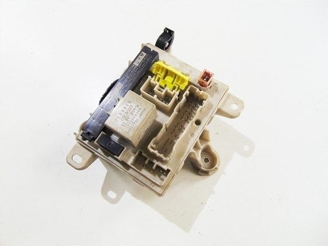 Блок bezpieczni Toyota OE 0004111400, фото 3