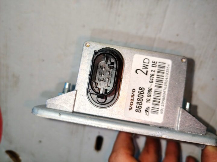 ДАТЧИК МОДУЛЬ УСКОРЕНИЯ ESP VOLVO S80 I S60 V70 II 8688068 8688069, фото 1