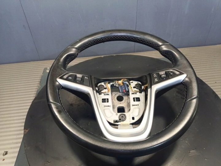 OPEL ASTRA J РУЛЬ 13305818, фото 1