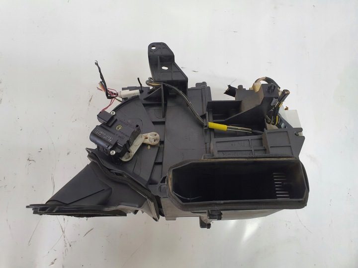 ВЕНТИЛЯТОР КОРПУС ОТОПИТЕЛЬ TOYOTA AVENSIS T25 87010-05831, фото 5