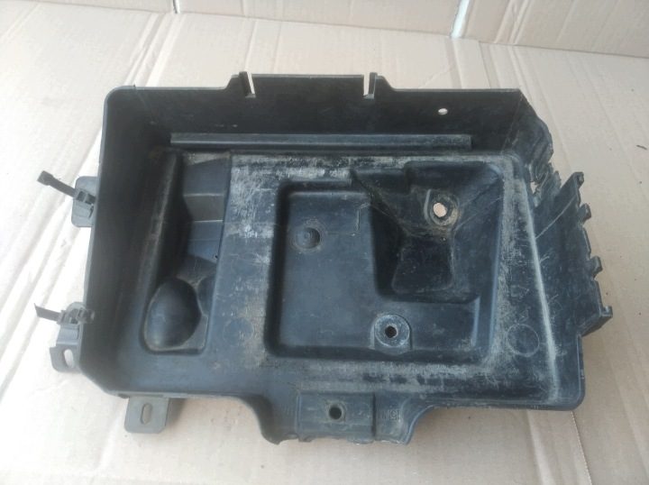 Основание кожух аккумулятора Opel Astra III H Zafira B 13234223, фото 1