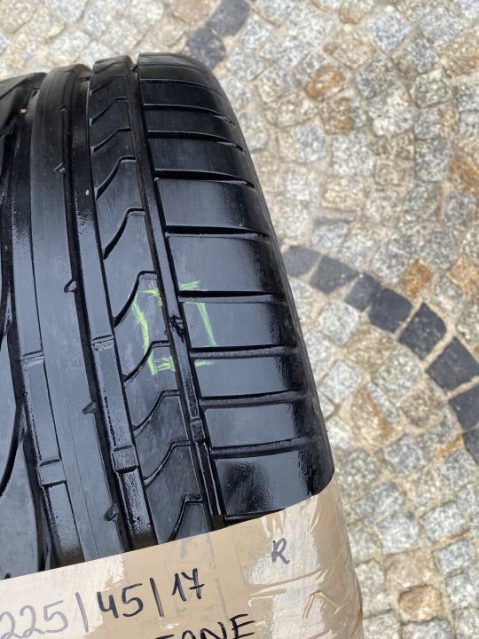 Шина летняя Bridgestone Potenza RE050A 225/45R17 91 Y защита диска, фото 3