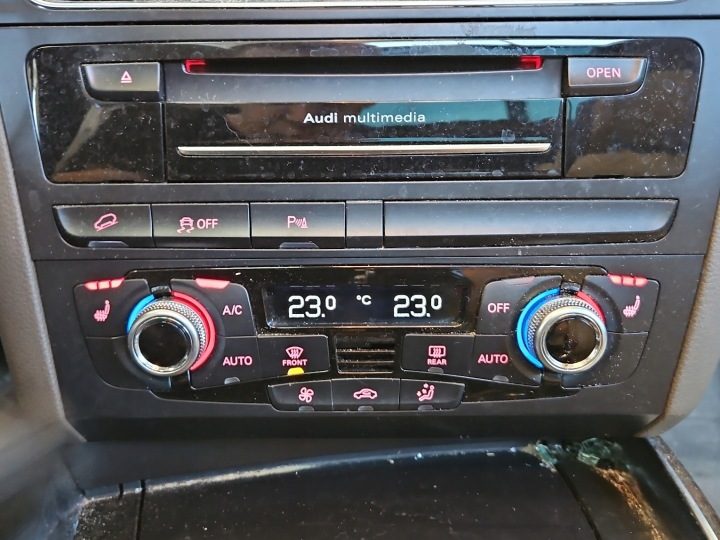 КОНСОЛЬ БЛОК УПРАВЛЕНИЯ ПЕЧКОЙ AUDI Q5 08- 8K1820043AQ A2C92379900, фото 1
