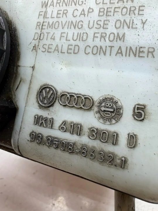 2012 Skoda Yeti (5L) Бачок тормозной жидкости 1K1611301D, фото 6