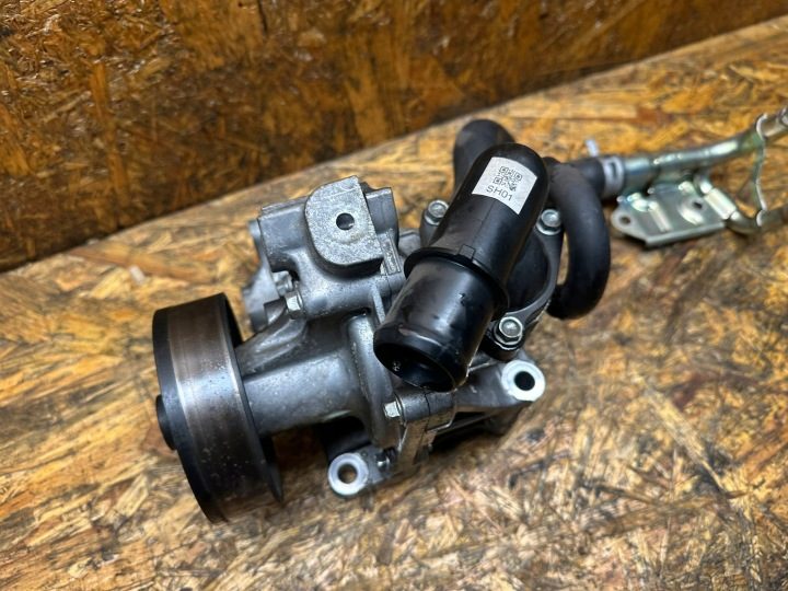 Помпа Mazda 2.2 дизель SH01 SH01 151H0, фото 3