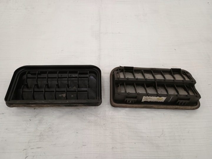 РЕШЕТКА ВЕНТИЛЯЦИОННАЯ ЗАДНЯЯ PASSAT B6 УНИВЕРСАЛ 3C0819465, фото 1