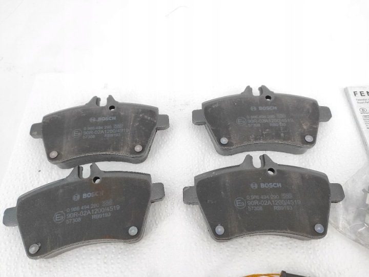 19537J5 BOSCH КОЛОДКИ ТОРМОЗНЫЕ ПЕРЕДНИЕ MERCEDES W169 1.5/2.0D 2004-2012, фото 4