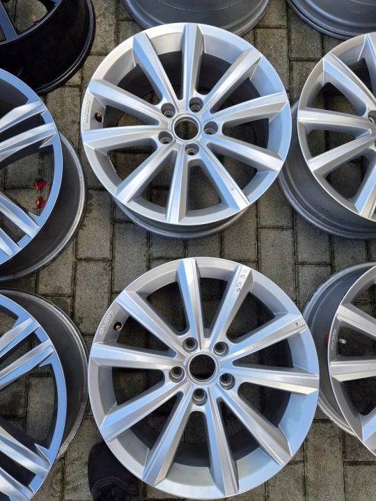 Литой диск VW 7.0" x 17" 5x112 ET 38, фото 1