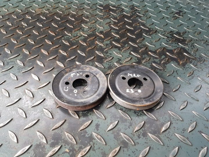 Шкив насоса гидроусилителя 1 116 550 BMW E34 520i 525i M20, фото 1