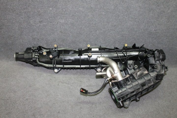 BMW E90 F07 F10 F01 3.0D N57D30A - ВПУСКНОЙ КОЛЛЕКТОР КРЫШКИ - 8507233, фото 2