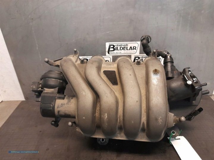 2004 Skoda Octavia Mk1 (1U) Впускной коллектор 06f133210k, фото 2