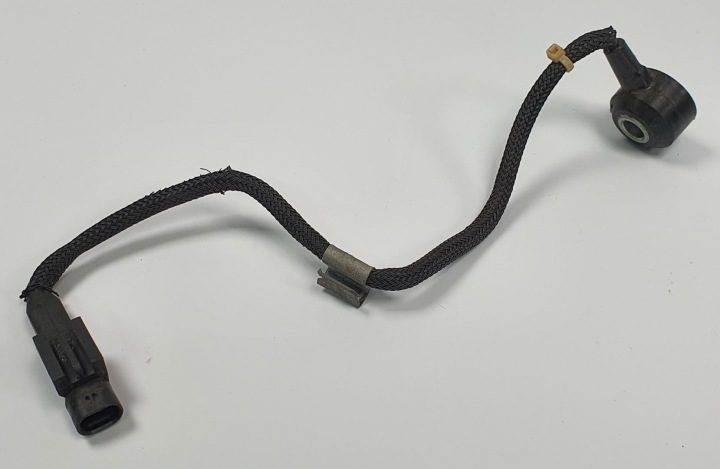 ДАТЧИК ДЕТОНАЦИИ MERCEDES W205 W213 2.0 CGI A0009057303, фото 1