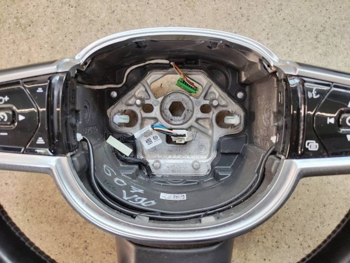 Руль мультифункциональный с подогревом 32288783 Volvo V90, фото 7