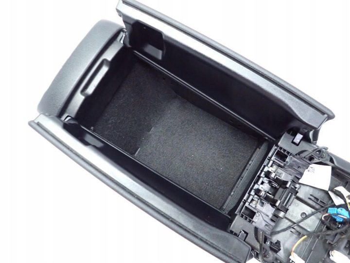 ТОННЕЛЬ ПОДЛОКОТНИК РАЗЪЕМ USB РЕШЕТКА ЕВРОПА MERCEDES C-КЛАСС W205 19 г., фото 6
