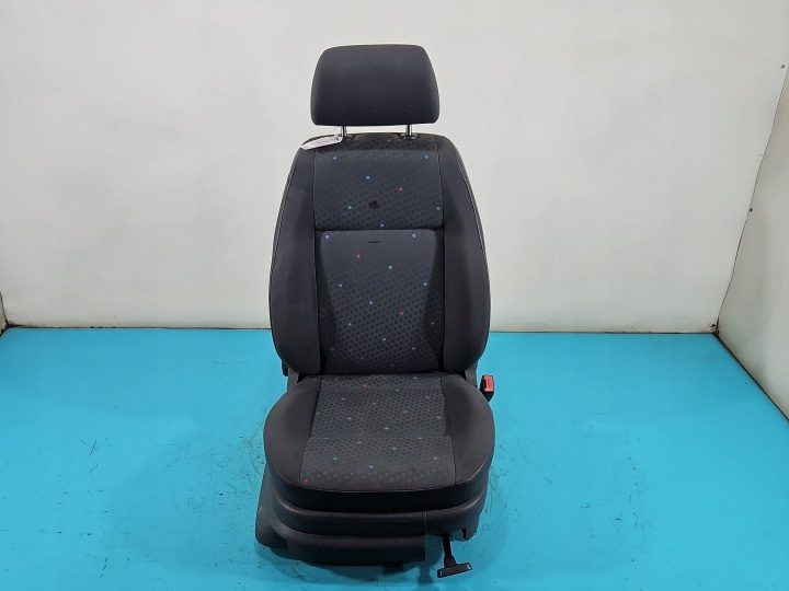Кроссовер VW Polo IV 9N 5D 5, фото 1