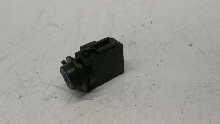 ДАТЧИК КАЧЕСТВА ВОЗДУХА AUDI A4 A5 A6 4B0907659A, фото 1