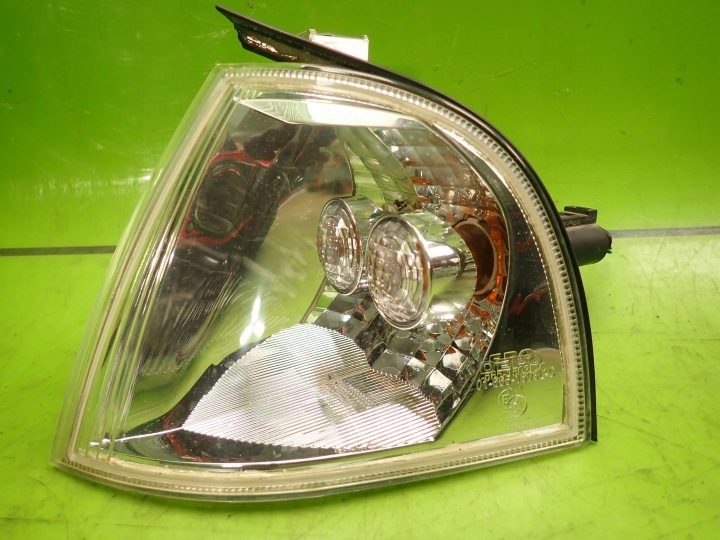 Поворотник левый SKODA OCTAVIA I РЕСТАЙЛИНГ 01 г. 01-665-1503L-3 08-665-1503L-F, фото 1