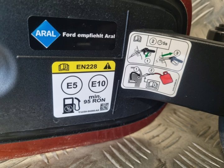 Ford OE LV4B-S27936-CC лючок горловины бензобака, фото 5