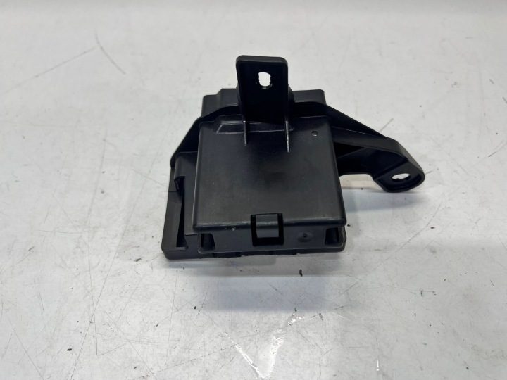 Кронштейн блока управления Audi A4 B9 A5 8W0907113B, фото 2