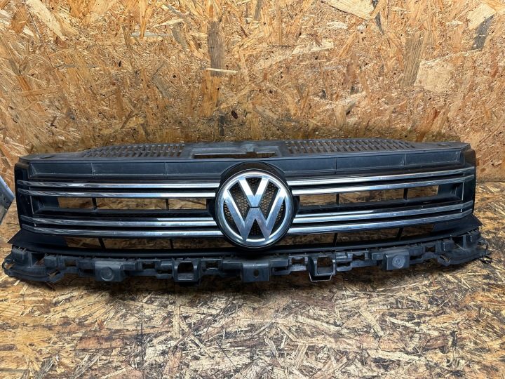РЕШЕТКА РАДИАТОРА VW TIGUAN РЕСТАЙЛИНГ 11-15 5N0853653E, фото 1