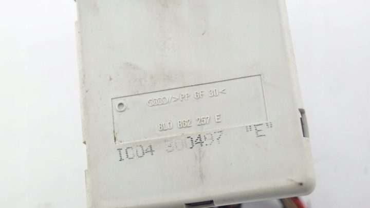 Насос центрального замка Audi A3 8L рестайлинг 8L0862257E, фото 3