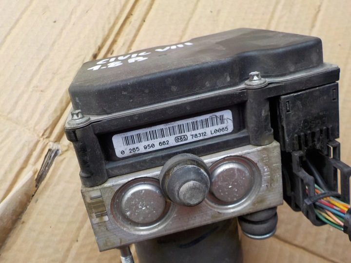 Насос ABS Honda Civic VIII UFO 1,8 i-VTEC 0265950662 57110-SMR-E021-M1, фото 2