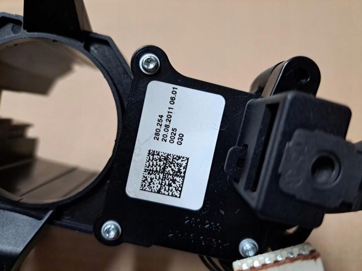 ПОДРУЛЕВОЙ ПЕРЕКЛЮЧАТЕЛЬ VW PASSAT B7 3C9953501BC, фото 2