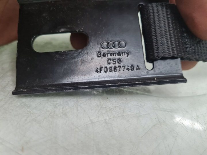 Ремень кронштейн аккумулятора Audi A6 C6 4F0867749A, фото 3