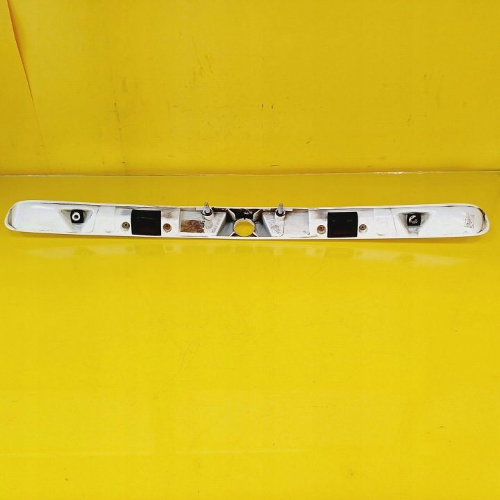 Накладка крышки багажника Audi A4 S4 B5 8D 8D5827576B NR64, фото 9