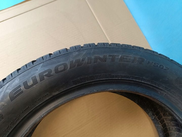 Шина зимняя Falken Eurowinter HS02 215/55R17 98 В сцепление на снегу, фото 5