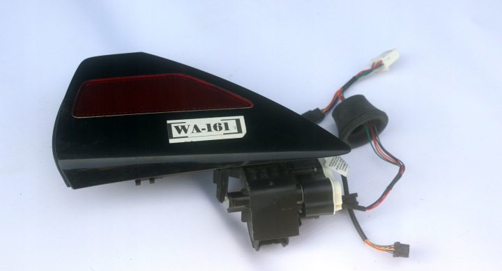 ЛЮЧОК ЗАГЛУШКА ПОРТА ГНЕЗДА ЗАРЯДКИ TESLA MODEL 3 III Y 147884400A ИДЕАЛ, фото 1