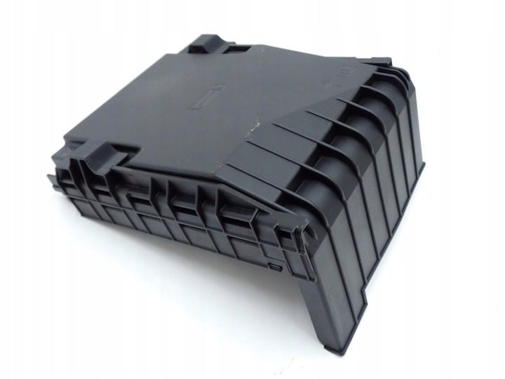 КРЫШКА ЗАЩИТА ПРЕДОХРАНИТЕЛЕЙ 1K0937132F 1K0937132G VW GOLF V VI PLUS + 10 г., фото 2