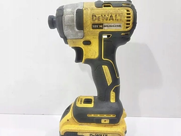 DEWALT DCF787D2 УДАРНЫЙ ГАЙКОВЕРТ 170 Нм 18V 2x2,0Ah, фото 3