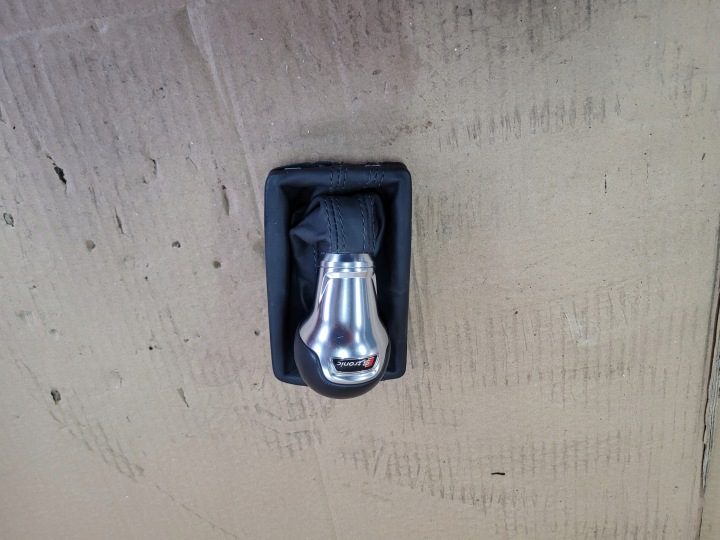 РУЧКА ЧЕХОЛ ПЕРЕКЛЮЧЕНИЯ ПЕРЕДАЧ AUDI A3 8V1713139G S TRONIC ОРИГИНАЛ OE, фото 1