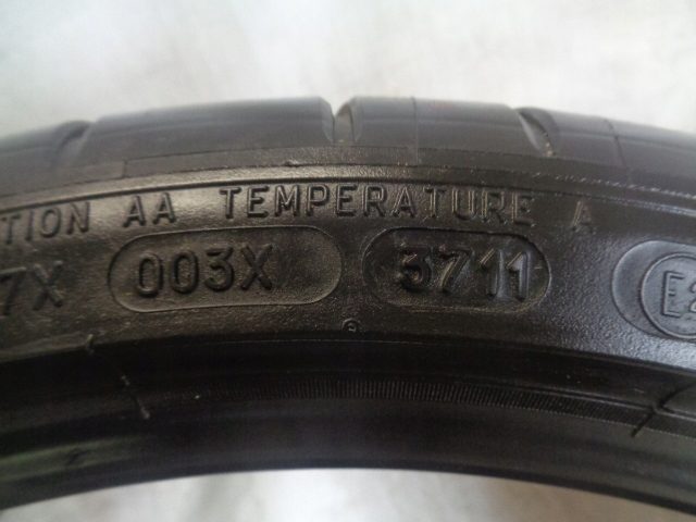 Шина летняя Michelin Pilot Супер Sport 235/35R20 92 Y усилитель (XL) K1 - Ferrari, фото 9