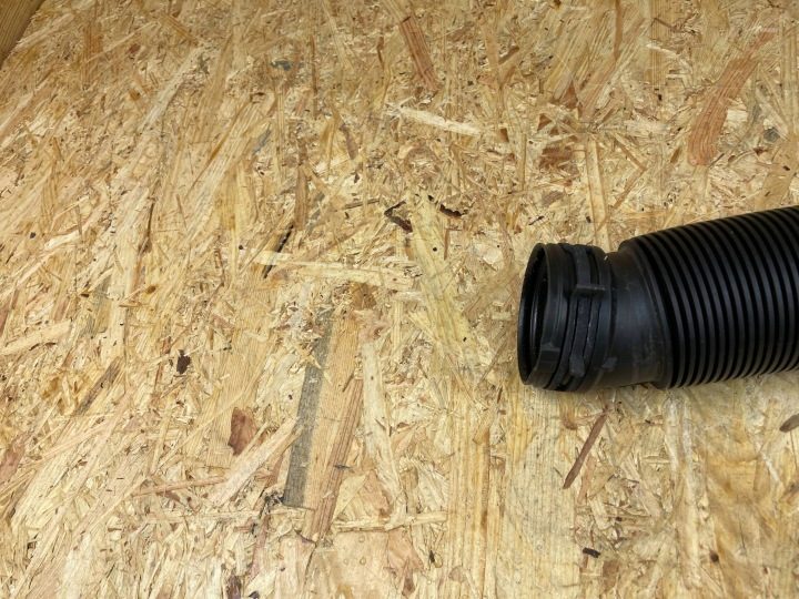 Заборник патрубок трубка воздуха VW Skoda Seat Audi 5Q0129618E, фото 8