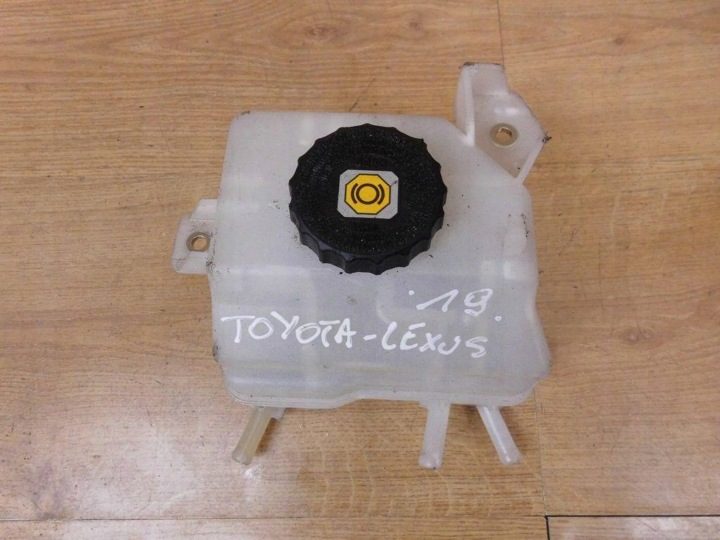 Toyota Corolla E21 бачок тормозной жидкости 47230-0D140, фото 1