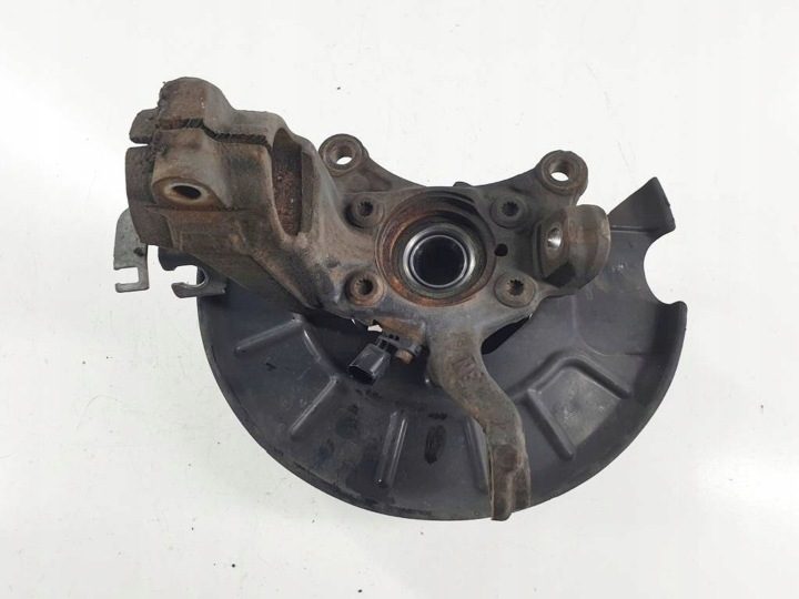 VW Touran II 10-15r 1.4 TSI Поворотный кулак левый передний, фото 2