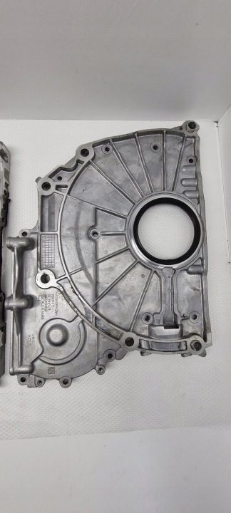 BMW 5 G30 2.0i B48B20A 8576355 КРЫШКА ГРМ, фото 8
