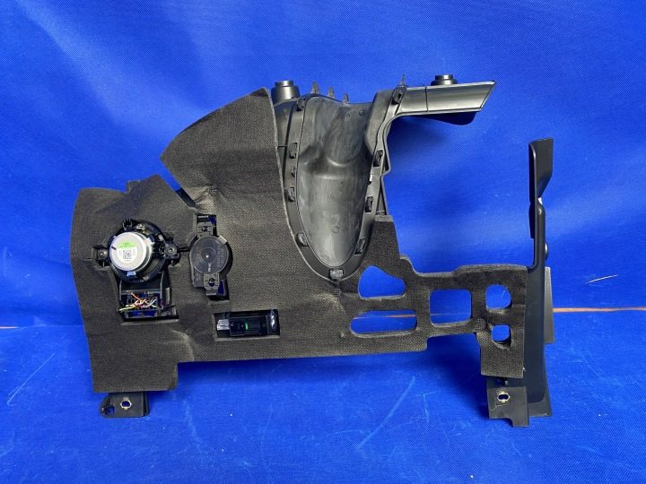 AUDI E TRON ЗАЩИТА НИЖНЯЯ СТОРОНА ВОДИТЕЛЯ OE 4KL863083 4PK 27 л.с., фото 4